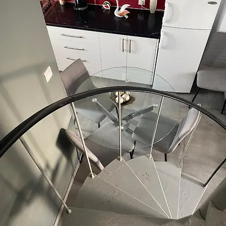 Cosy In The Heart Of Kato